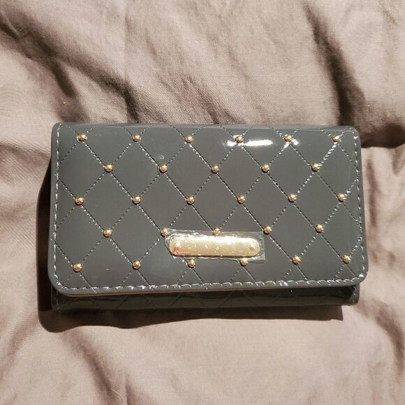 Tri-Fold Wallet   - Picture 3 of 15